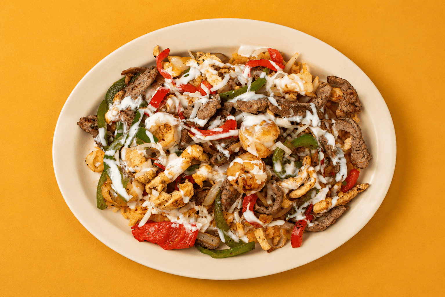 Colorful fajita medley with creamy sauce